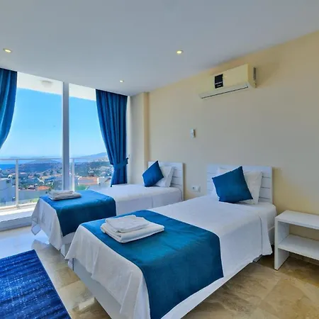 4 Bedroom 6630