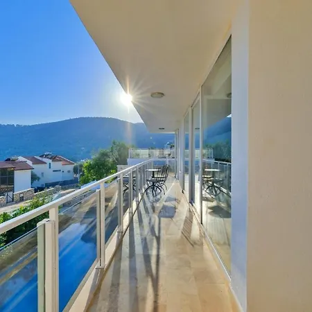 Villa 4 Bedroom 6630 Kalkan