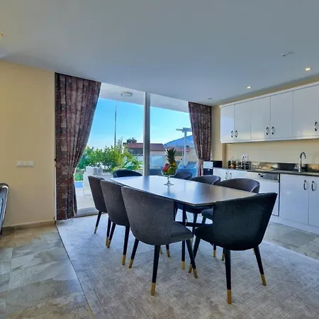4 Bedroom 6630 Kalkan