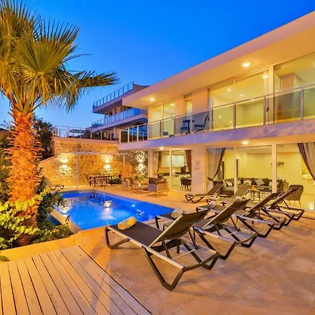 4 Bedroom 6630