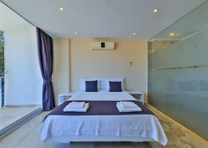 4 Bedroom Βίλα Καλκάν