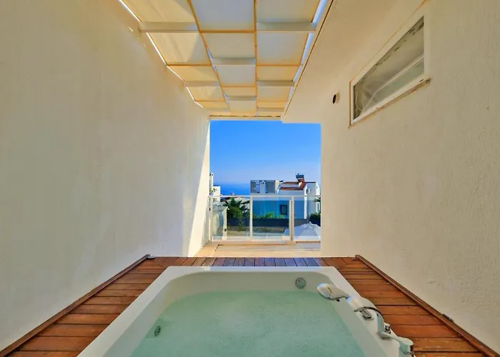 4 Bedroom Βίλα *