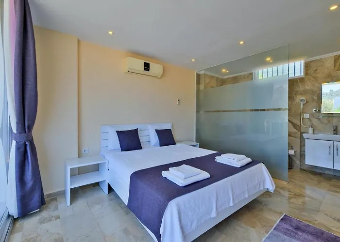 4 Bedroom Βίλα Καλκάν