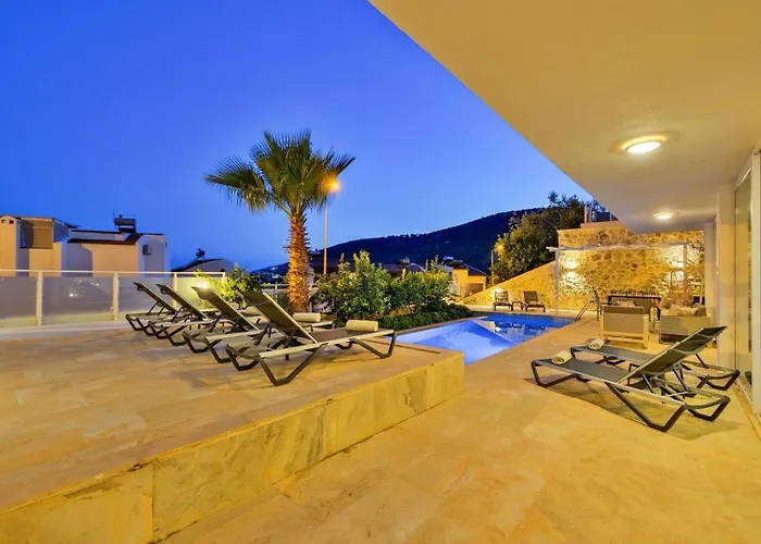 4 Bedroom Καλκάν