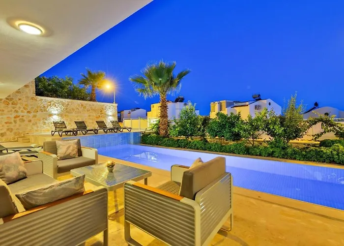 Βίλα 4 Bedroom Καλκάν